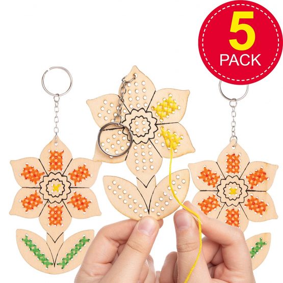 Baker Ross AT605 Daffodil Wooden Cross Stitch Keyring Kits - Pack of 5, Introduction to Sewing, Wooden Templates with Bright Coloured Wool for Craft Key Chains - Image 2