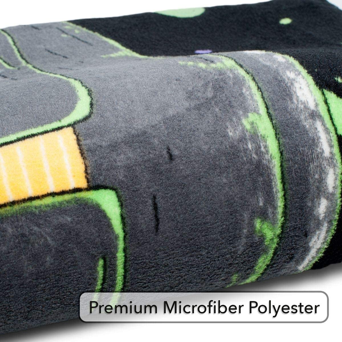 RICK AND MORTY Fresh Start Fleece Throw Blanket 45 x 60 Inches, Black - Image 4
