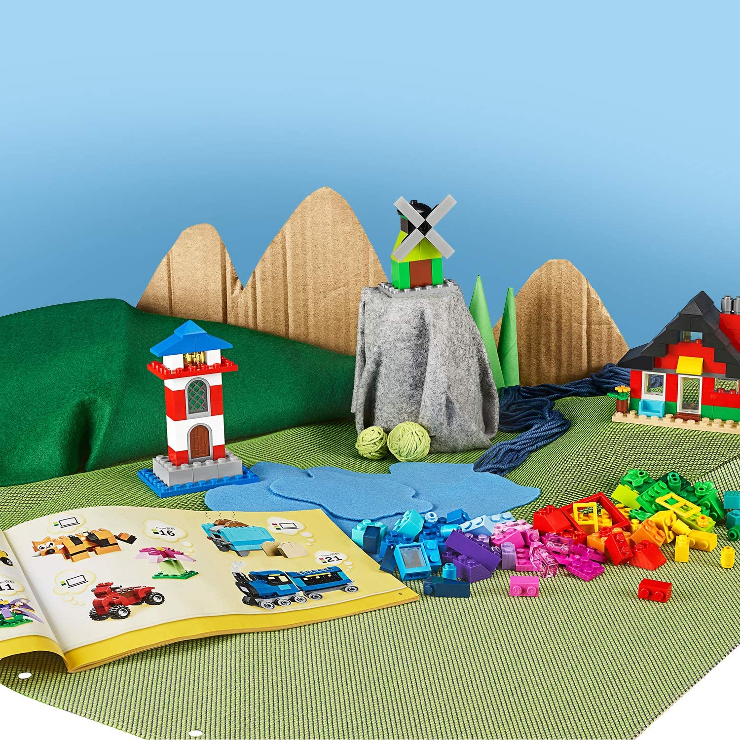 LEGO 11008 Classic Bricks and Houses, Multicolor - Image 4