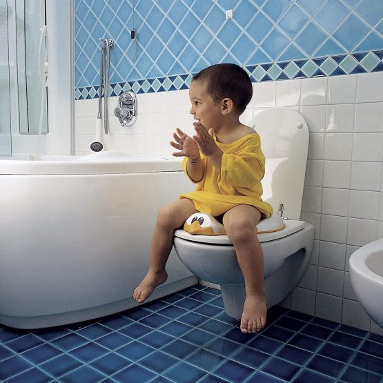 Okbaby Ducka Reducer for Children with Non-Slip Edge Green - Image 4