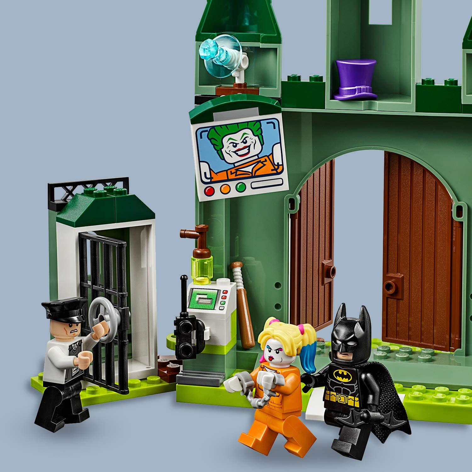 LEGO 76138 DC Batman 4+ Batman and The Joker Escape, Toys for Boys and Girls Age 4 with Buildable Helicopter - Image 2