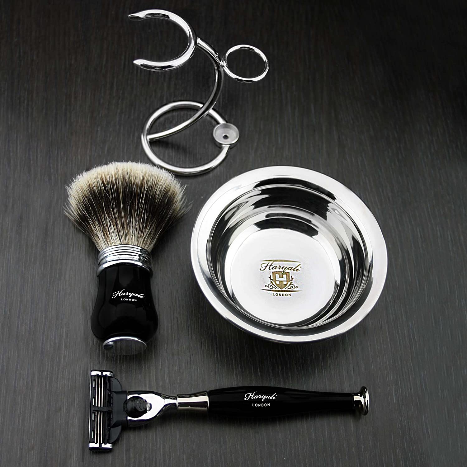 Men's Shaving Set including Black 3 Edge Cartridge Razor, Sliver Tip Badger Hair Brush - Image 4