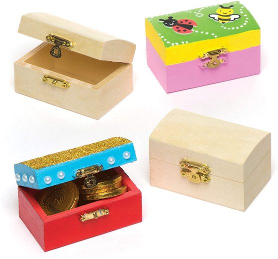 Baker Ross ET127 Mini Wooden Jewellery Box Treasure Chests, Creative Arts and Crafts for Kids (Pack of 4), 8cm x 5cm
