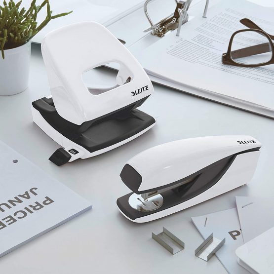 Leitz Stapler, 30 Sheet Capacity, Ergonomic Metal Body, Includes Staples, WOW Range, 55021001 - Pearl White - Image 3