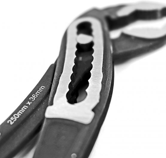 S&R Water Pump Pliers, Pipe Wrench 250 x 36 mm, CR-V Steel Phosphatised, Opening Width 55 mm, Double Coated Secure Handles - Image 2