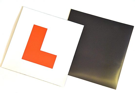 AA AA5060 Fully Magnetic L Plate, White, Pack of 2 - Image 4