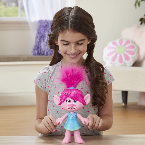 DreamWorks Trolls World Tour Superstar Poppy Doll, Sings Trolls Just Want to Have Fun, Singing Doll, Toy for Kids 4 and Up - Image 3