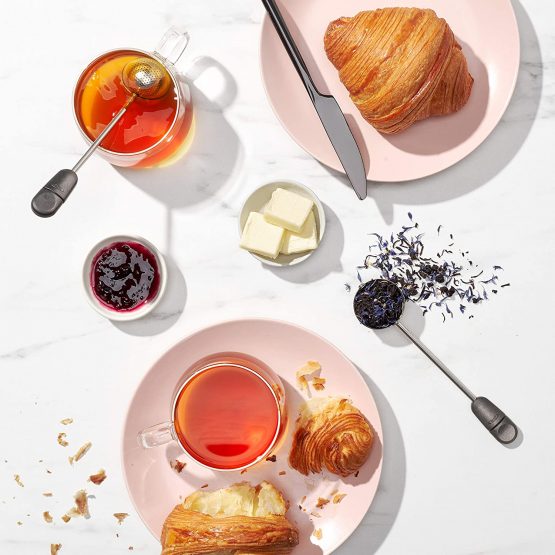 OXO Brew Twisting Tea Ball - Image 4