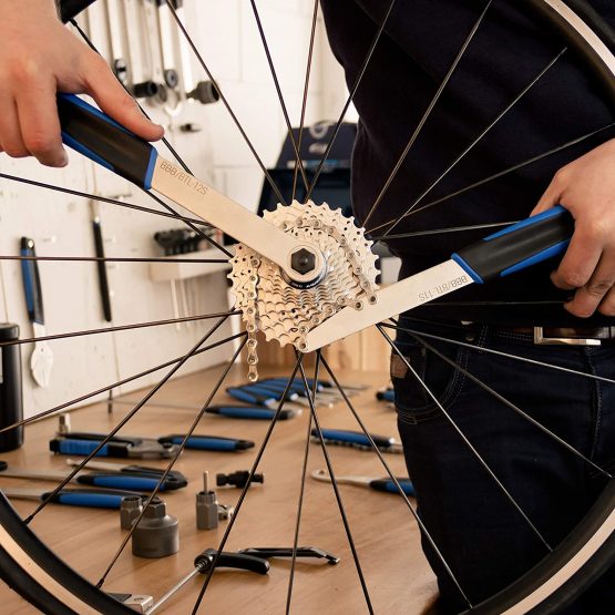 BBB Cycling Turntable Bike Sprocket Remover/Chain Whip Tool 7, 8, 9, 10, 11-Speeds BTL-11 - Image 4