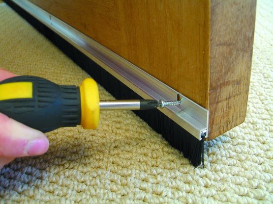 STORMGUARD 02SR0190838A 838mm Bottom of The Door Brush Strip Draught Excluder-Aluminium (2'9") - Image 2