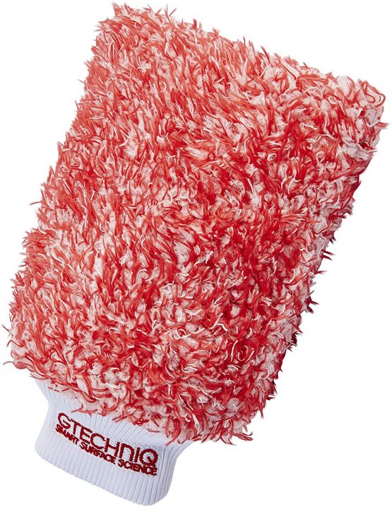 Gtechniq WM2 Microfibre Wash Mitt - Ultra Low Friction Washcloth, Soft Glide Minimises Swirl Marks - Holds Maximum Volume Of Soap Suds, 100% Split Varied Length Polyester Strands For A Quick Easy Wash