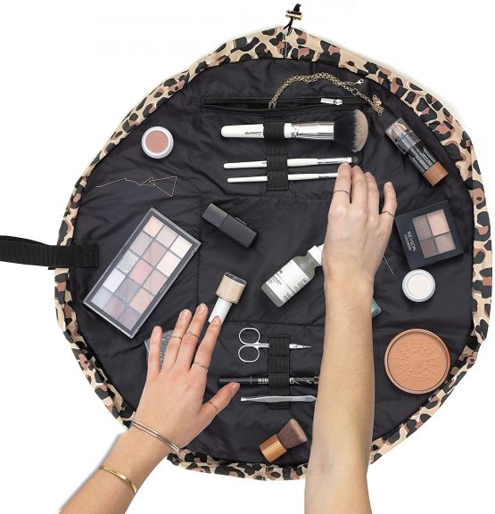 The Flat Lay Co. Make Up Bag | Lay Flat Travel Cosmetic Toiletry Case | Contents not included (Everything | 50cm, Leopard) - Image 4