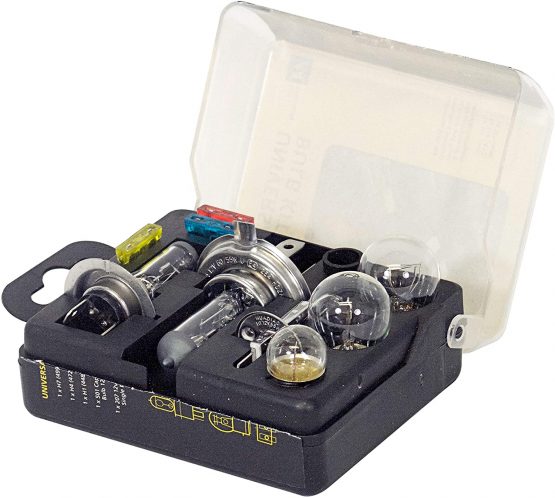 AA Compact Universal Car Bulb/Fuse Kit AA0552 - Includes Popular Halogen Bulbs H1 (448) H4 (472) H7 (499) - Suitable for Most Vehicles - Image 2