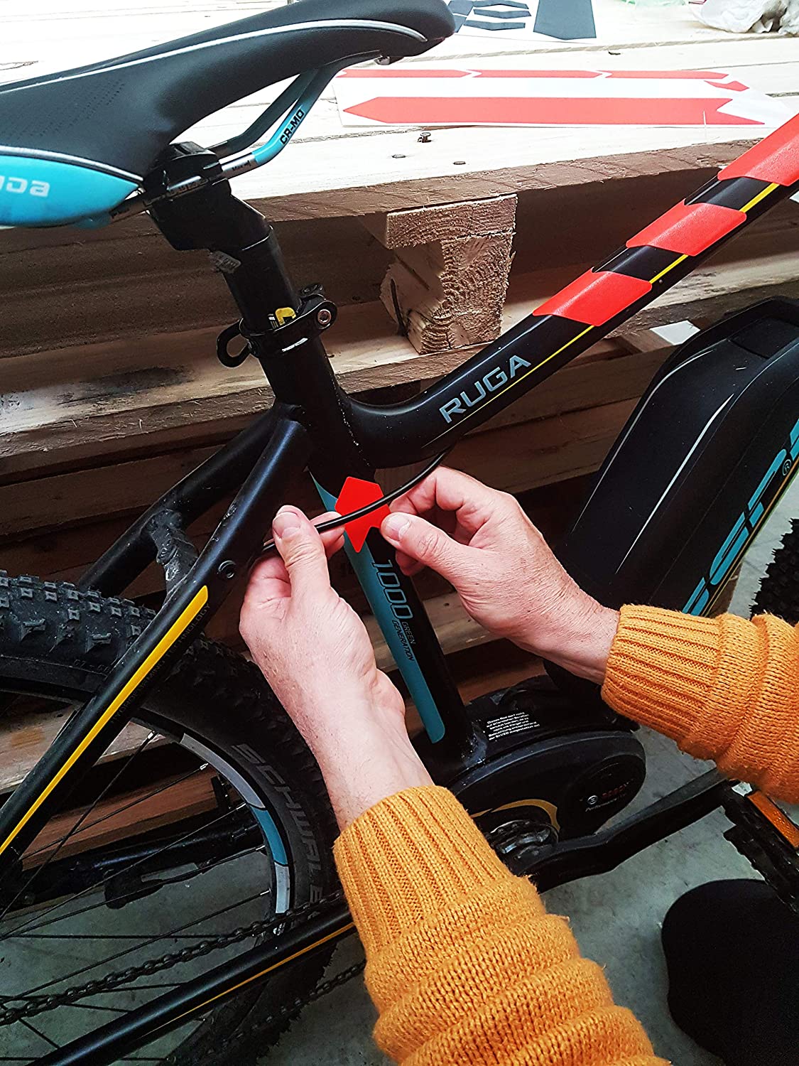 4R Quattroerre.it 16759 Rhino MTB Bike Frame Protection Sticker, Fluo Red, 35 x 17.5 cm - Image 4