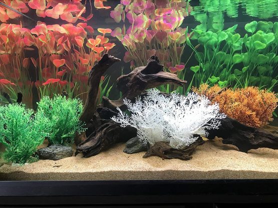 BEGONDIS 2 Pcs Artificial Water Plants, Fish Tank Aquarium Decorations, Made of Soft Plastic, Safe for All Fish & Pets (Large Plant - Red) - Image 2