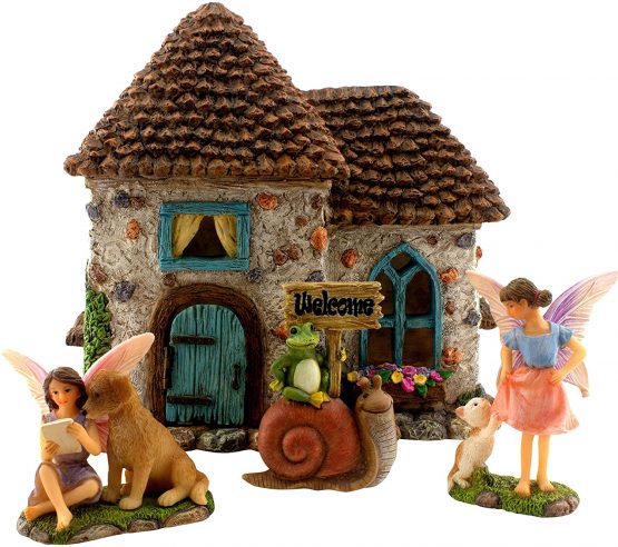 PRETMANNS Fairy Garden Accessories – House Kit with Miniature Fairies & Welcome Sign – Fairy House is 15 cm High & Door Can Open – 4 Pieces