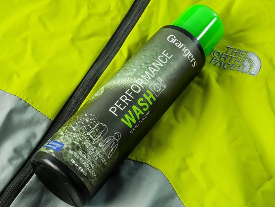 GRANGERS PERFORMANCE WASH Recommended by World leading extreme technical Outdoor Wear Companies. Suitable for all breathable membrane fabrics including Gore-Tex and eVent. - Image 3