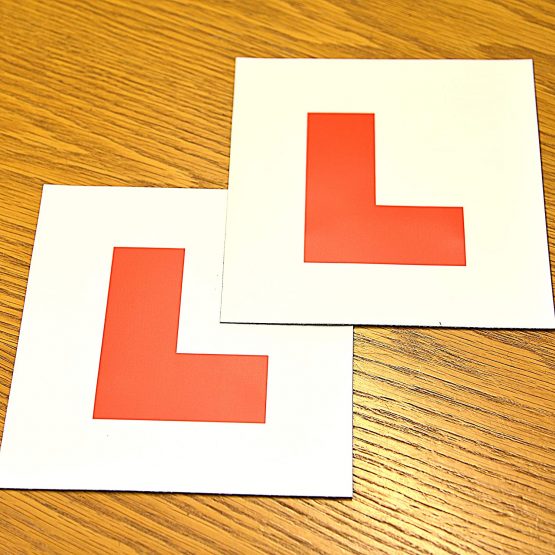 AA AA5060 Fully Magnetic L Plate, White, Pack of 2 - Image 2