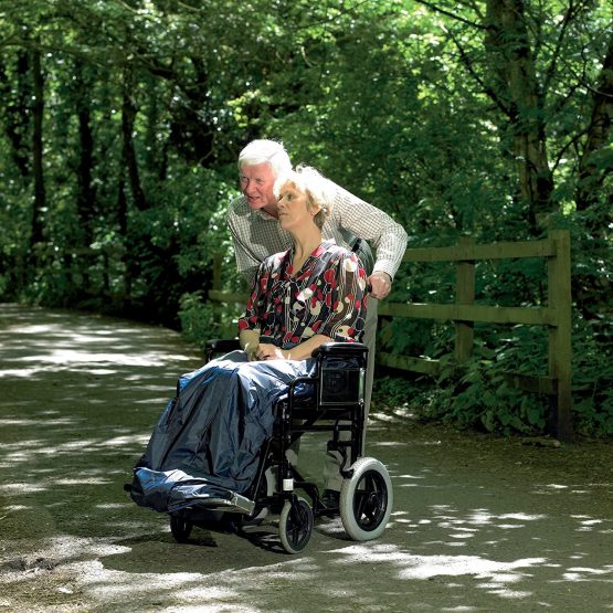 Homecraft Deluxe Wheelchair Apron, Quilted Waterproof Leg Cover, Weather Proof and Water Resistant with Adjustable Straps - Image 2