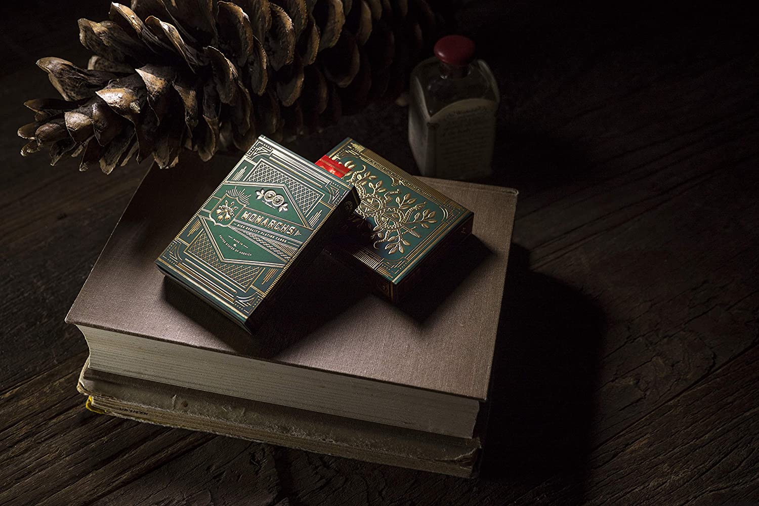 SOLOMAGIA All Monarch Playing Cards, Green, Poker UK, 2.5 x 3.5 x 0.5 inches - Image 3