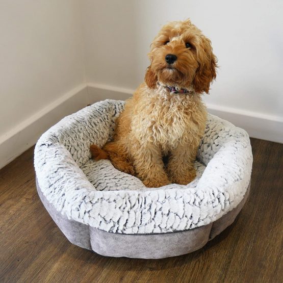 LUXURY FLEECE LINED PLUSH BED 64CM - Image 2