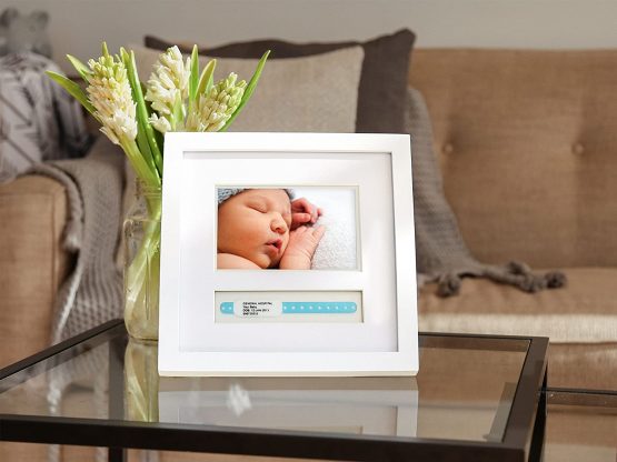 Pearhead Baby Hospital ID Bracelet and Photo Keepsake Frame, Newborn Baby Gifts, New Baby Gift for Expecting Parents - Image 3