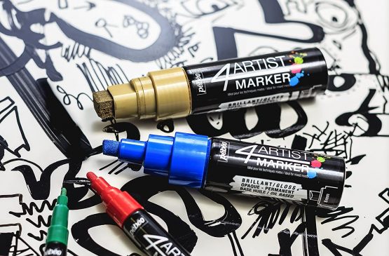 Pebeo 4 Artist Markers, Metal, Black, 0.15 x 0.15 x 1.41 cm - Image 2
