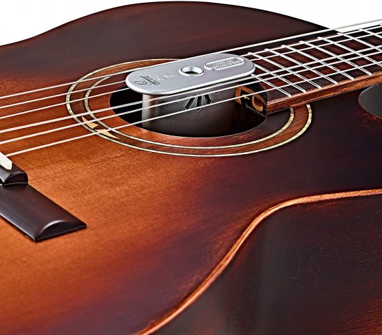 ORTEGA Acoustic Guitar Humidifier HUMIGT-SV silver, incl. sponge and syringe - Image 2
