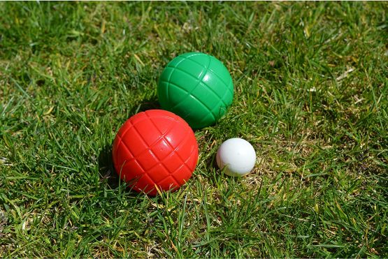 KandyToys 8 Piece Boules Set Colourful Garden Games Pentanque Set in Carry Case - Image 4