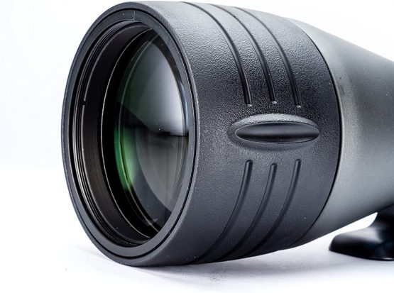 VANGUARD Endeavor HD 82A Angled Spotting Scope with 20-60x Zoom Eyepiece and Stay-On Case - Image 4