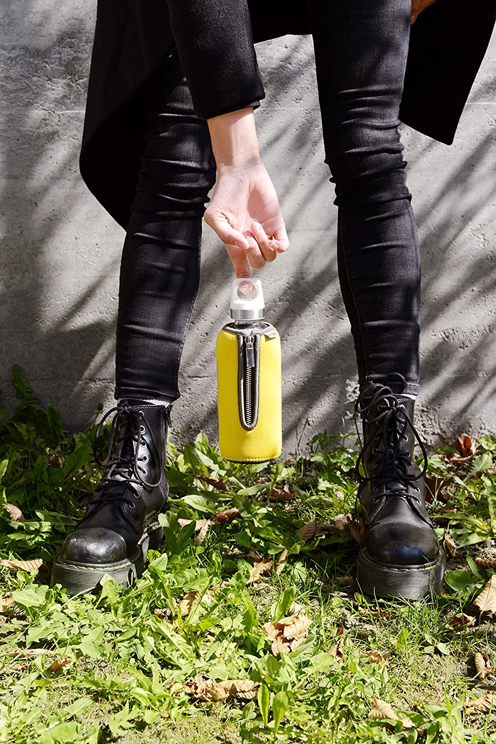Sigg Stella Yellow Water Bottle (0.5 L), Pollutant-Free and Leak-Proof Glass Bottle - Image 3