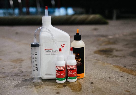 KOM Cycling Tubeless Sealant Injector Syringe and Presta Valve Core Removal Tool by Designed for Stans No Tubes sealant and Other sealants … - Image 4