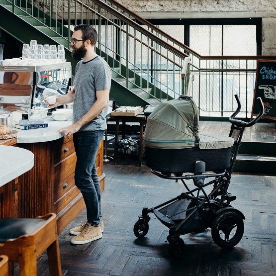 Micralite Smart Fold and Two Fold Airflow Carrycot – Black - Image 4