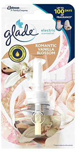 Glade Plug in Air Freshener Refill, Electric Scented Oil Room Air Freshener, Vanilla Blossoms, 6 Refills (6 x 20ml)