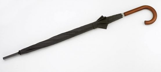 DUA Mens Walking Length Black Umbrella with Wood Handle - Image 2