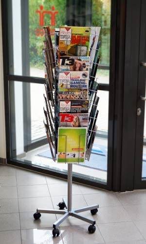 TWINCO A4 32 Compartment Floor Standing Mobile Literature Holder, Silver, 148cm x 52cm x 52cm - Image 2