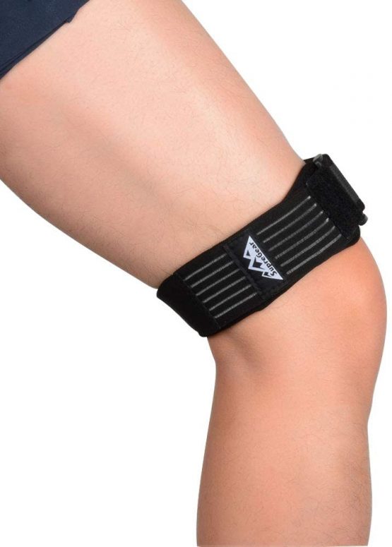 SupreGear IT Band Strap for Knee, Adjustable Comfortable Iliotibial Band Wrap Breathable ITB Strap with Extra Compression for Iliotibial Band Syndrome, Black