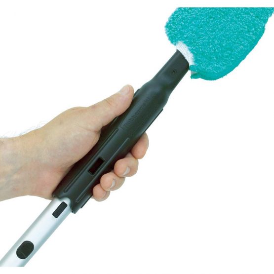 Rubbermaid Commercial Products FGQ85000BK00, HYGEN Quick Connect Flexible Dusting Wand with Microfiber Sleeve - Black - Image 2