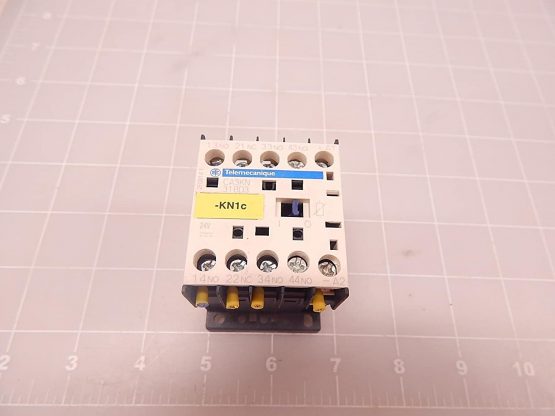 Schneider Electric CA3KN31BD3 Relay 24V 50/60Hz, Control Relay 3No 1Nc Contacts