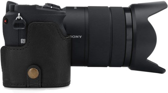 MegaGear Ever Ready Leather Camera Half Case compatible with Sony Alpha A6600 - Image 3