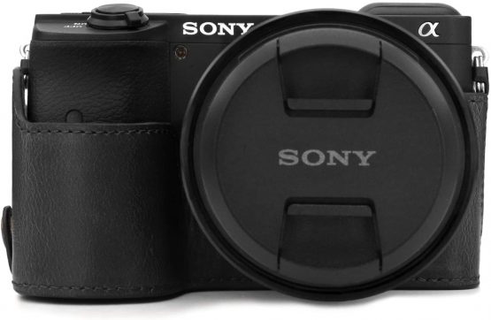 MegaGear Ever Ready Leather Camera Half Case compatible with Sony Alpha A6600 - Image 2