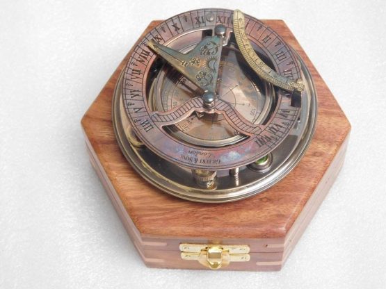 RIRHTAJUS brass antique sundial compass fully functional compass with rosewood box. - Image 2