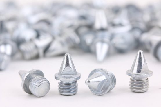 Vinex Set of 100 athletics spikes - 6 mm and 9 mm