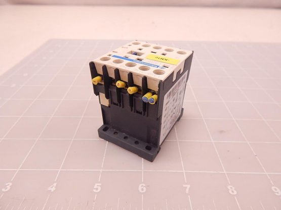 Schneider Electric CA3KN31BD3 Relay 24V 50/60Hz, Control Relay 3No 1Nc Contacts - Image 4
