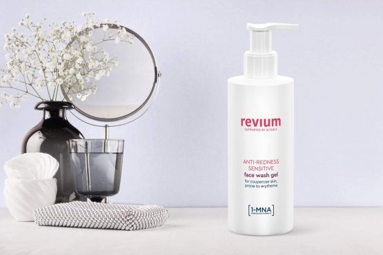 Revium Rosacea Anti-Redness Cleanser Sensitive Face Wash Gel or Coupreose Skin Prone to Erythema, with 1-MNA Molecule, Chlorella Vulgaris Green Algae Extract, Acerola Friut, Soap Product, 200ml - Image 4