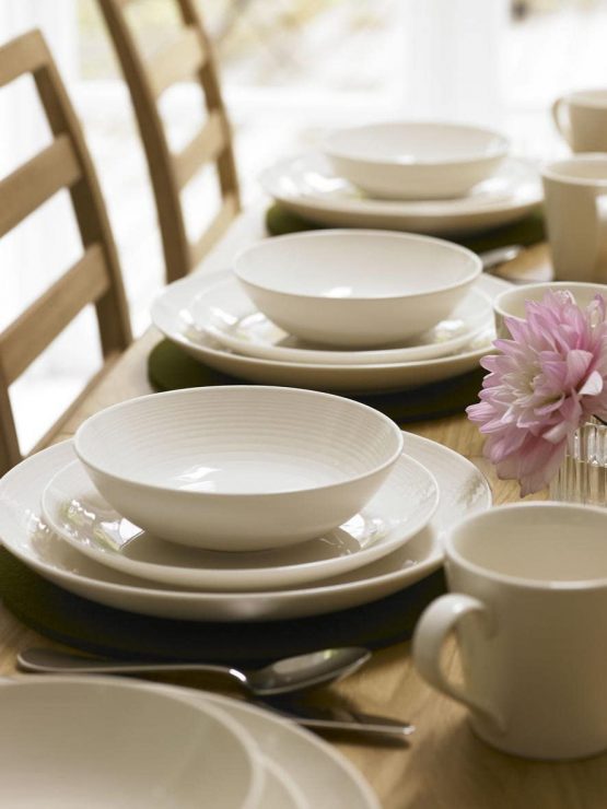 Royal Doulton Gordon Ramsay Maze GRMZWH22417, 12pc Dinnerware Set, White, Stoneware, 12-piece - Image 2