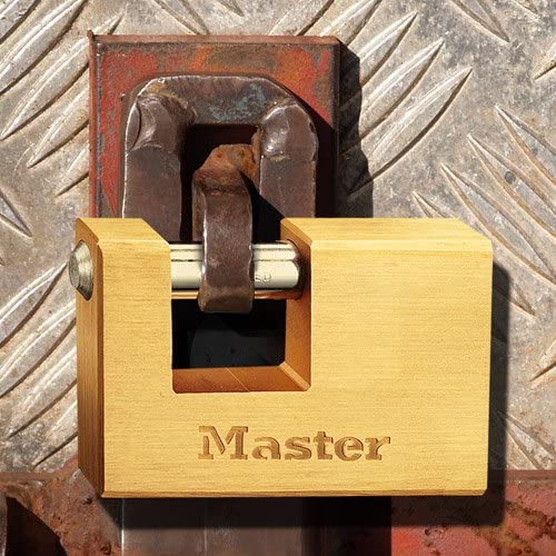 Master Lock 607EURD Rectangular Brass Padlock with Key, Gold, 7,5 x 7,6 x 1,5 cm - Image 2
