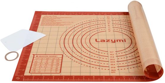 Thick Silicone Baking Mats Sheet, Non Stick Pastry Rolling Mat with Measurement 40×50cm, Non-Slip Silicon Dough kneading Mat, Counter Table Mat, Placemat, for Pie/Cake/Pizza Mats (Red+Scraper)
