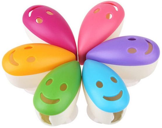 ROSENICE Set of 4 Suction Cup Toothbrush Head Covers for Travel and Bathroom Use - Image 4