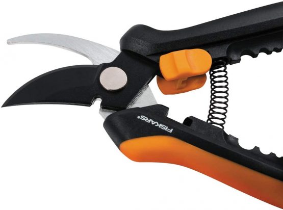 Fiskars Solid Snip Pruner, Floral SP14, Length: 24cm, Steel Blades/Plastic Handle, 1051601, Orange/Black - Image 2